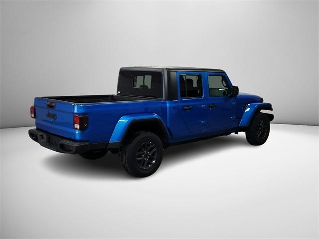 new 2024 Jeep Gladiator car, priced at $41,932