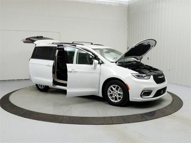 used 2022 Chrysler Pacifica car, priced at $21,299