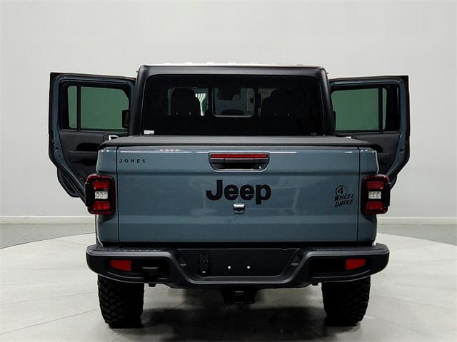 new 2024 Jeep Gladiator car, priced at $47,098