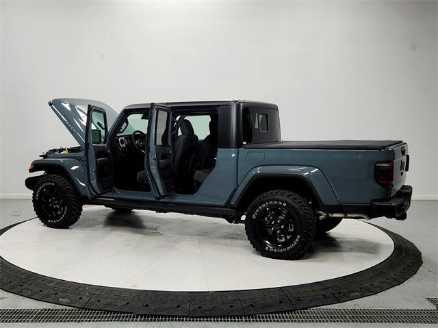 new 2024 Jeep Gladiator car, priced at $47,098