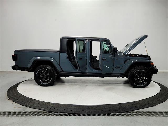 new 2024 Jeep Gladiator car, priced at $47,098