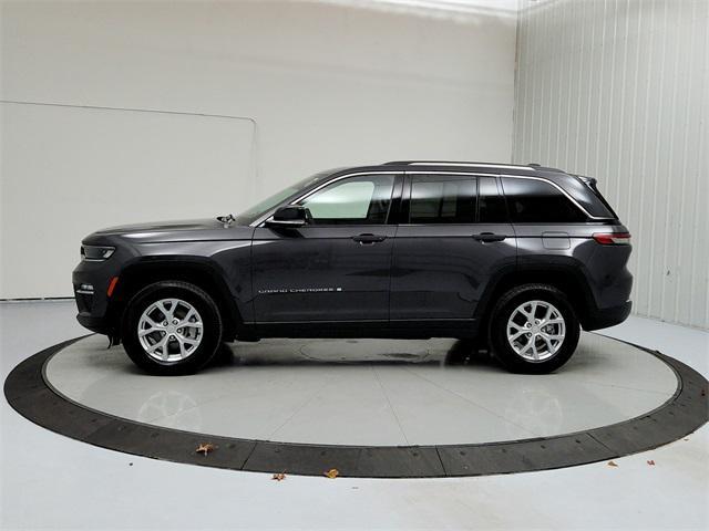 used 2023 Jeep Grand Cherokee car, priced at $32,379