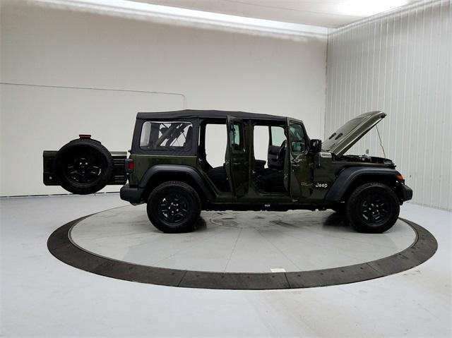 used 2021 Jeep Wrangler Unlimited car, priced at $25,986