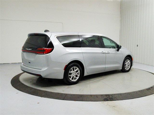 used 2024 Chrysler Pacifica car, priced at $30,209