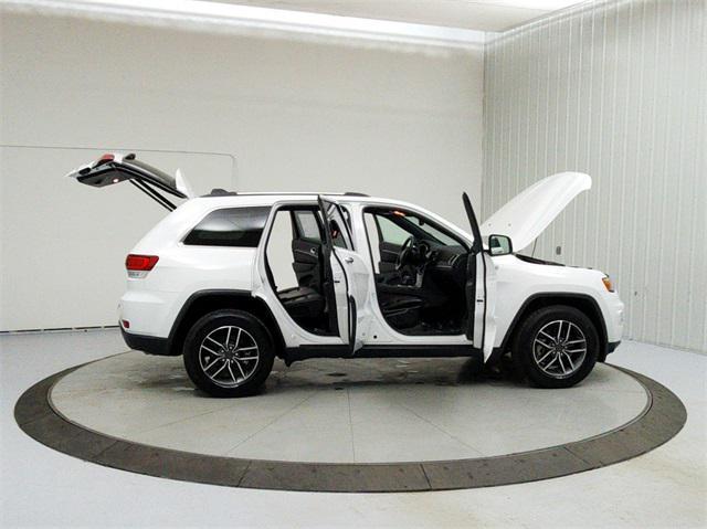 used 2022 Jeep Grand Cherokee car, priced at $23,497