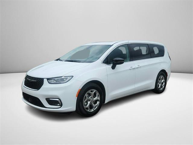 new 2024 Chrysler Pacifica car, priced at $46,446