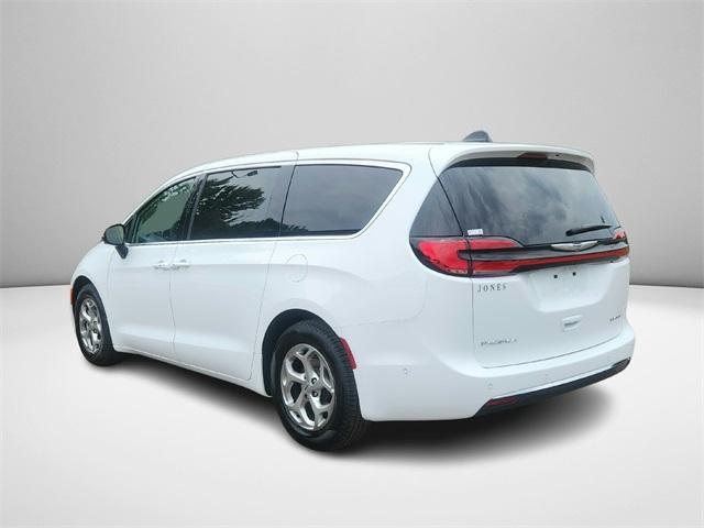 new 2024 Chrysler Pacifica car, priced at $52,237