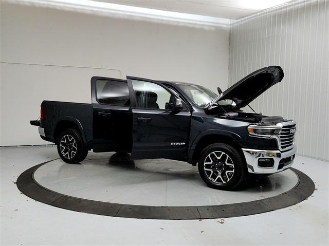 new 2025 Ram 1500 car, priced at $60,112