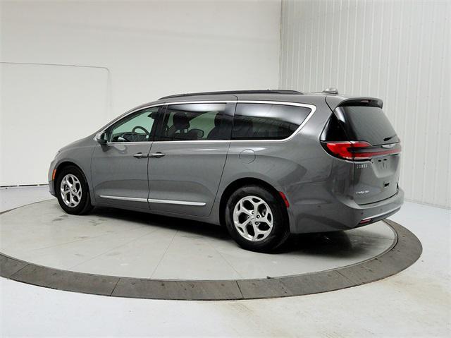 used 2022 Chrysler Pacifica car, priced at $27,989