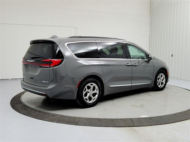 used 2022 Chrysler Pacifica car, priced at $27,989