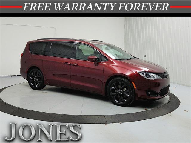 used 2020 Chrysler Pacifica car, priced at $25,554