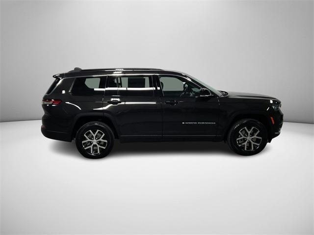 new 2024 Jeep Grand Cherokee L car, priced at $48,487