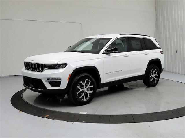 new 2025 Jeep Grand Cherokee car, priced at $44,647