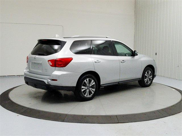 used 2020 Nissan Pathfinder car, priced at $18,462