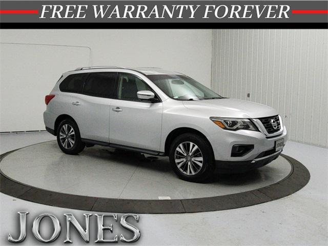 used 2020 Nissan Pathfinder car, priced at $18,462