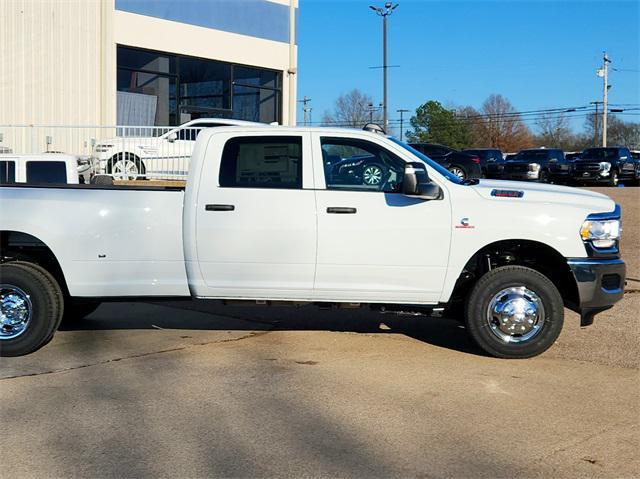 new 2024 Ram 3500 car, priced at $64,631