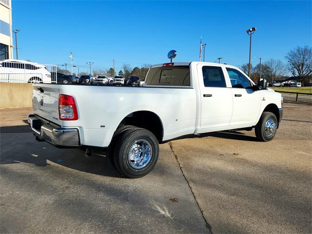 new 2024 Ram 3500 car, priced at $64,631