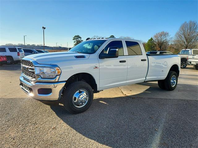 new 2024 Ram 3500 car, priced at $64,631