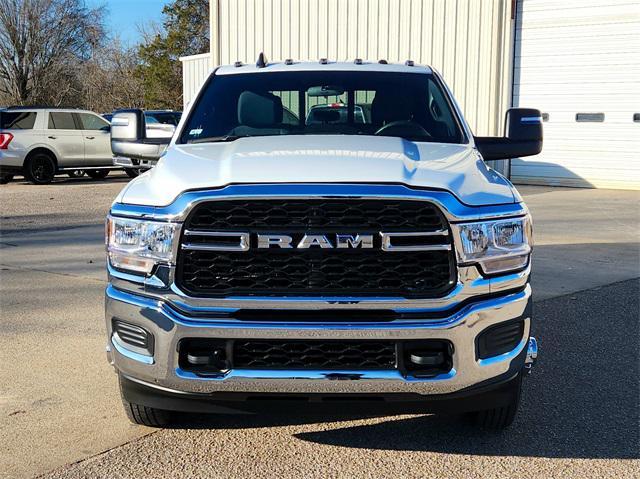 new 2024 Ram 3500 car, priced at $64,631