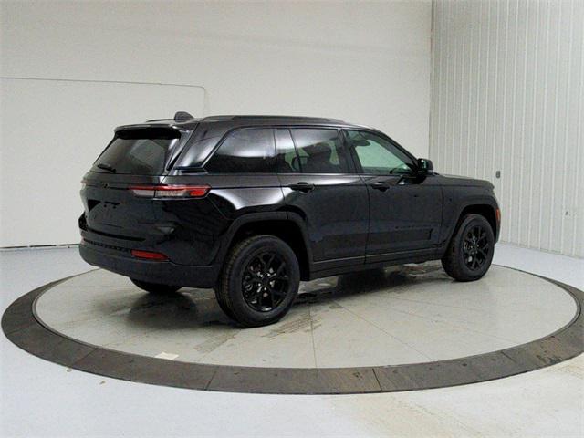 new 2025 Jeep Grand Cherokee car, priced at $43,274