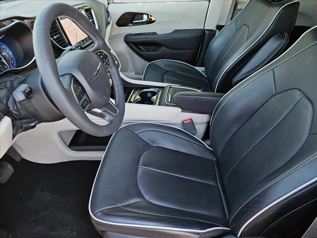 used 2023 Chrysler Pacifica car, priced at $39,288