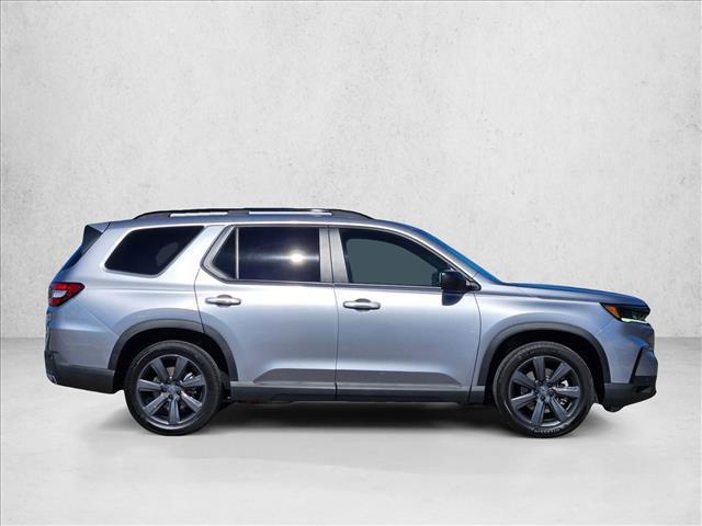 used 2023 Honda Pilot car, priced at $34,995