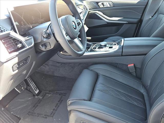 new 2026 BMW X7 car, priced at $102,430
