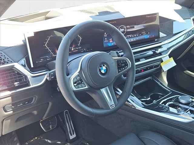 new 2026 BMW X7 car, priced at $102,430