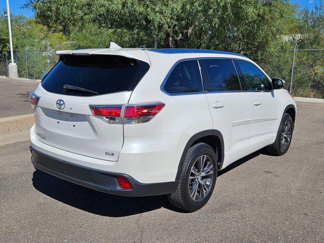 used 2016 Toyota Highlander car, priced at $21,995