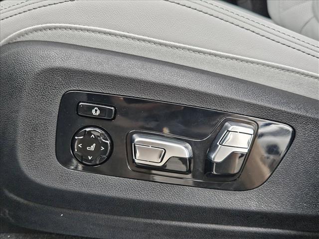 new 2026 BMW X6 car, priced at $101,325