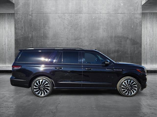 used 2022 Lincoln Navigator car, priced at $68,388