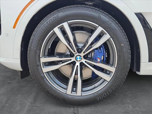 new 2025 BMW X7 car, priced at $121,770