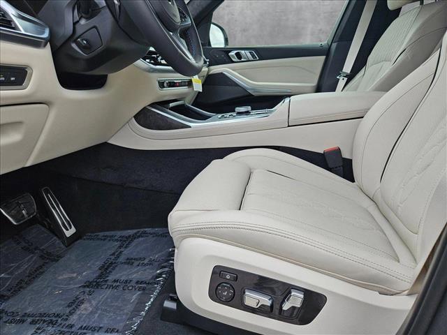 new 2025 BMW X7 car, priced at $121,770