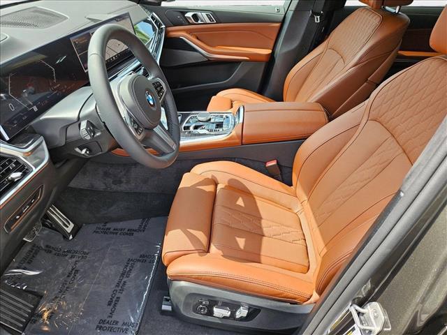 new 2026 BMW X7 car, priced at $102,875