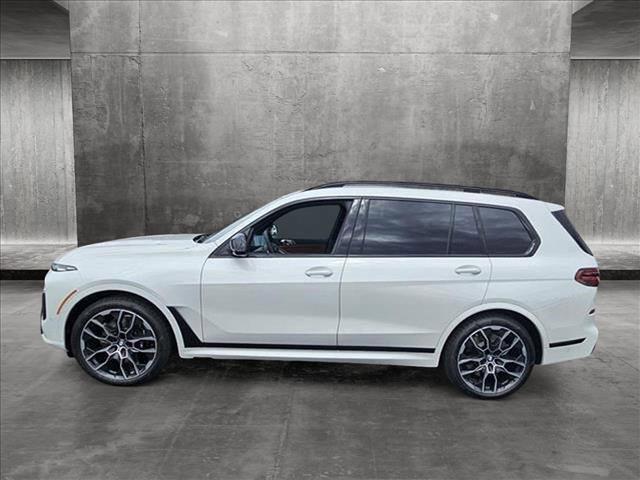 new 2025 BMW X7 car