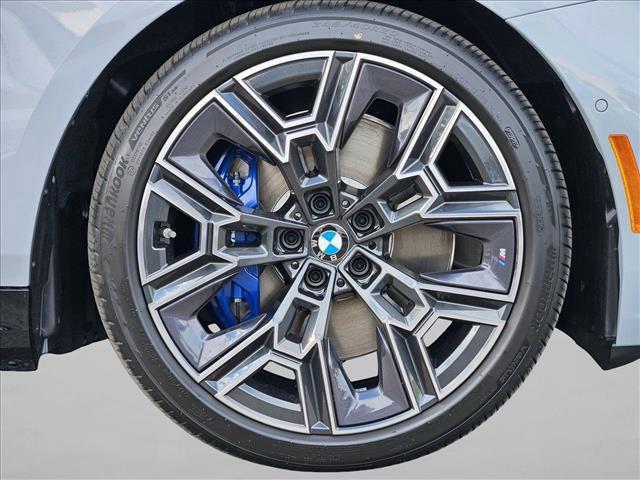 new 2026 BMW 550e car, priced at $89,075