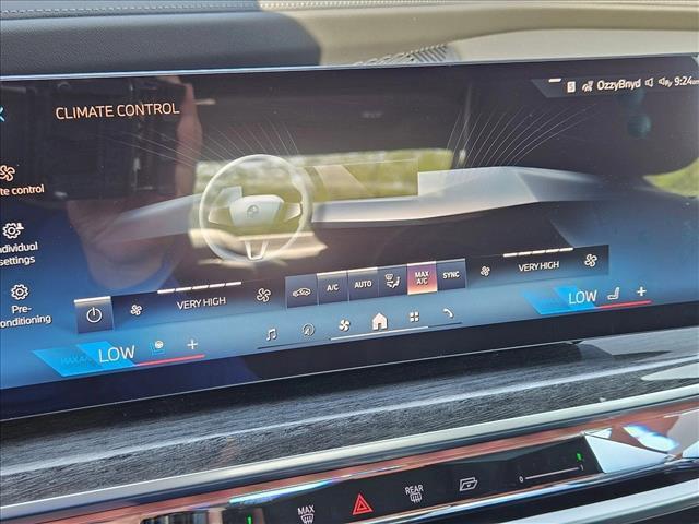 new 2025 BMW 760 car, priced at $129,625