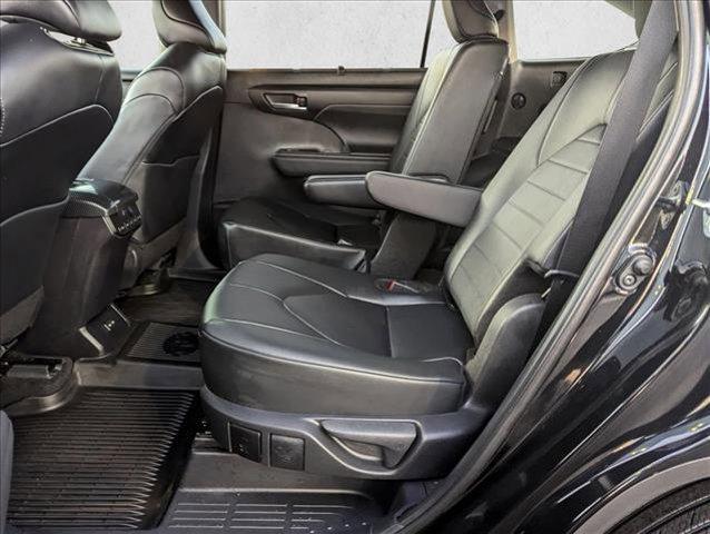 used 2024 Toyota Highlander car, priced at $40,995