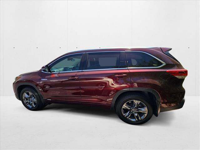 used 2018 Toyota Highlander Hybrid car, priced at $26,995