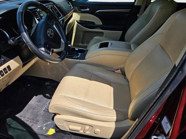 used 2018 Toyota Highlander Hybrid car, priced at $26,995