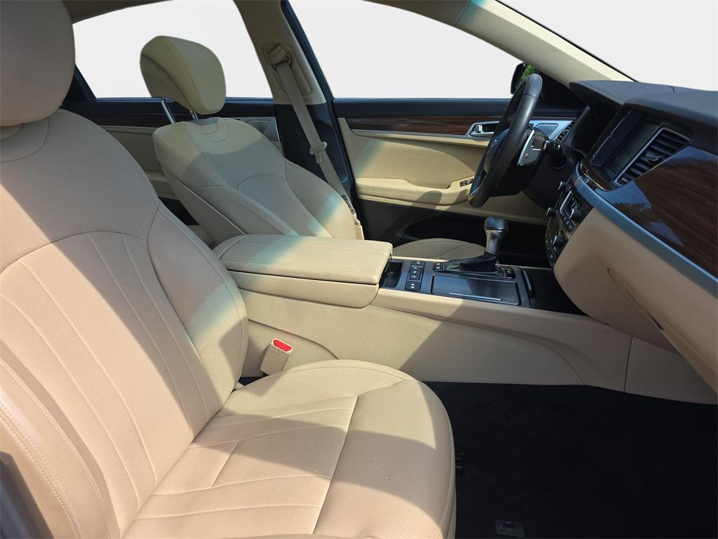 used 2020 Genesis G80 car, priced at $24,997