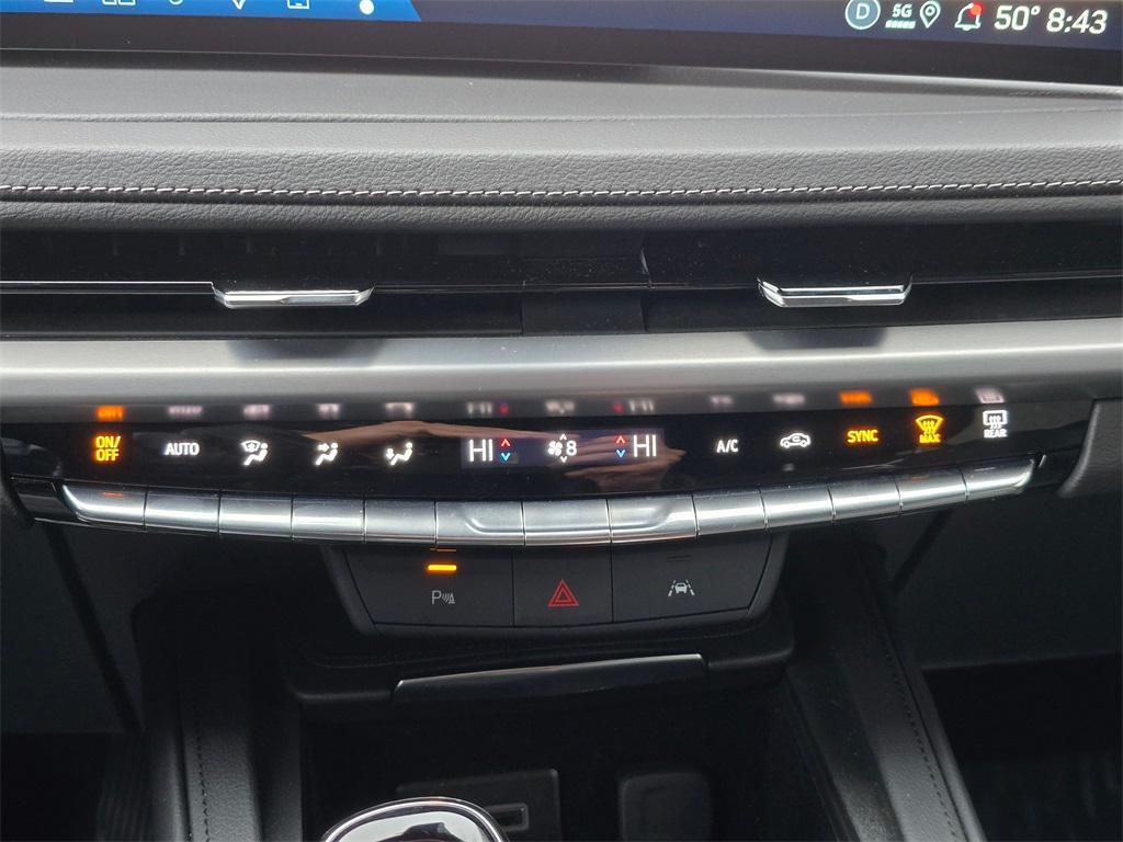 used 2025 Cadillac XT4 car, priced at $37,979