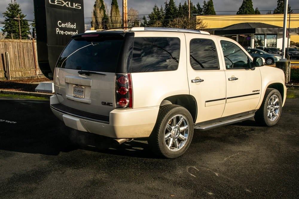 used 2013 GMC Yukon car, priced at $15,742