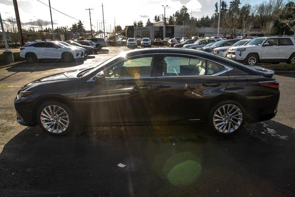 used 2021 Lexus ES 300h car, priced at $34,993