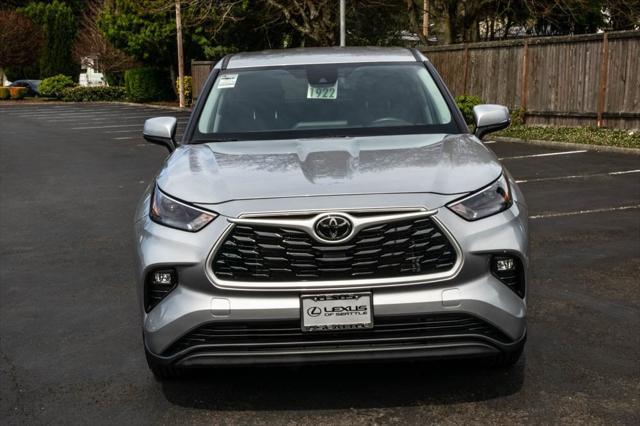 used 2023 Toyota Highlander car, priced at $32,776
