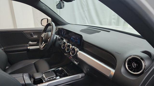 used 2023 Mercedes-Benz GLB 250 car