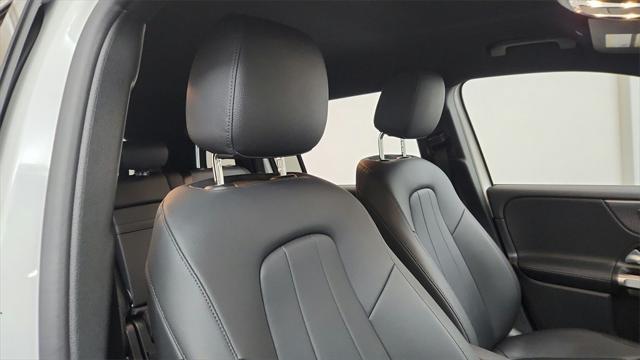 used 2023 Mercedes-Benz GLB 250 car