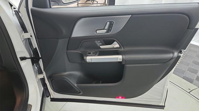 used 2023 Mercedes-Benz GLB 250 car