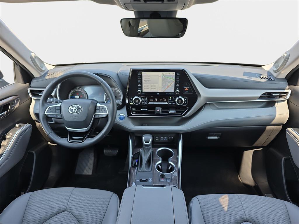used 2022 Toyota Highlander Hybrid car, priced at $43,442