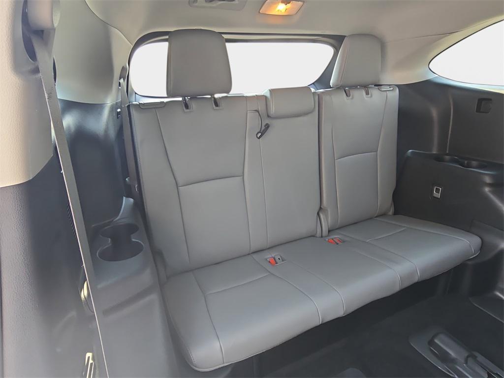 used 2022 Toyota Highlander Hybrid car, priced at $43,442